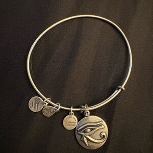 Alex and Ani rare vintage original Eye of Horus Bangle Bracelet GUC Silvertone